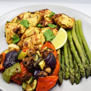 Cilantro and lime chicken tikka with med veg and steamed asparagus.